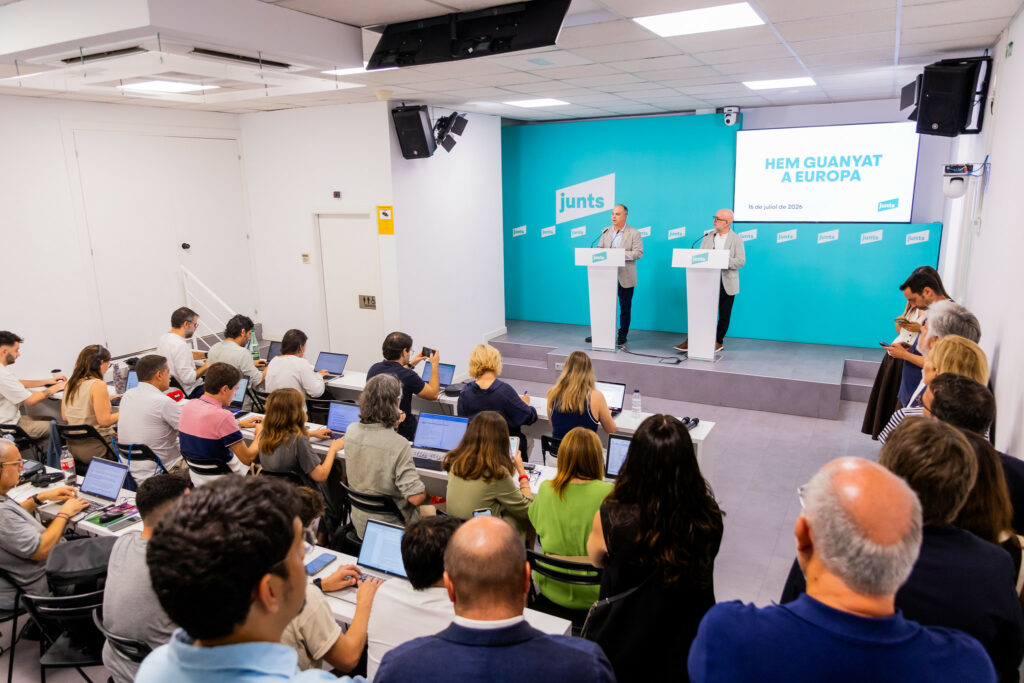 19:00 Noticias: Europa refuerza su defensa y Barcelona acelera la transición marítima