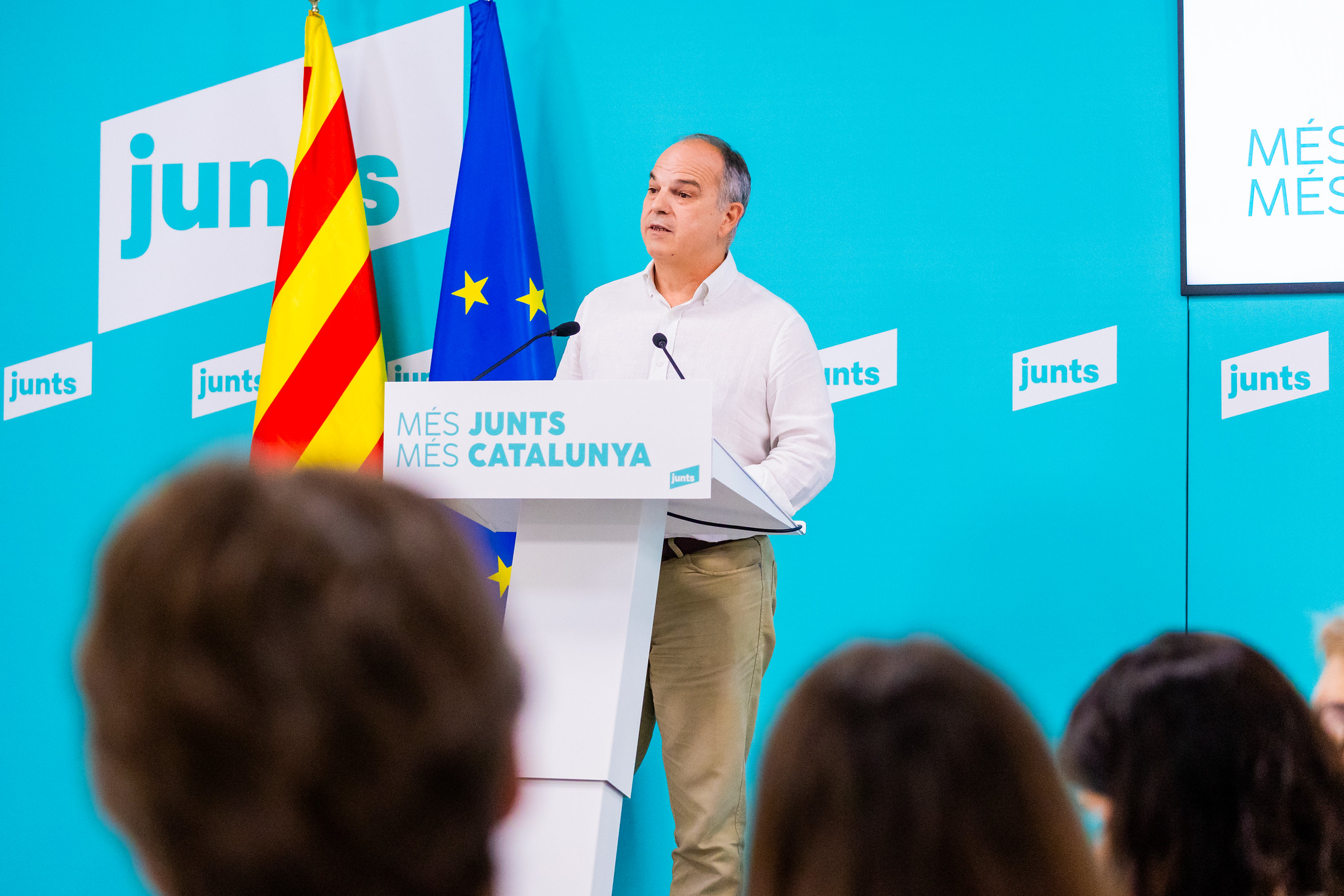 19:00 NOTICIAS | España se vuelca con sus campeones en una jornada marcada por la economía y la política