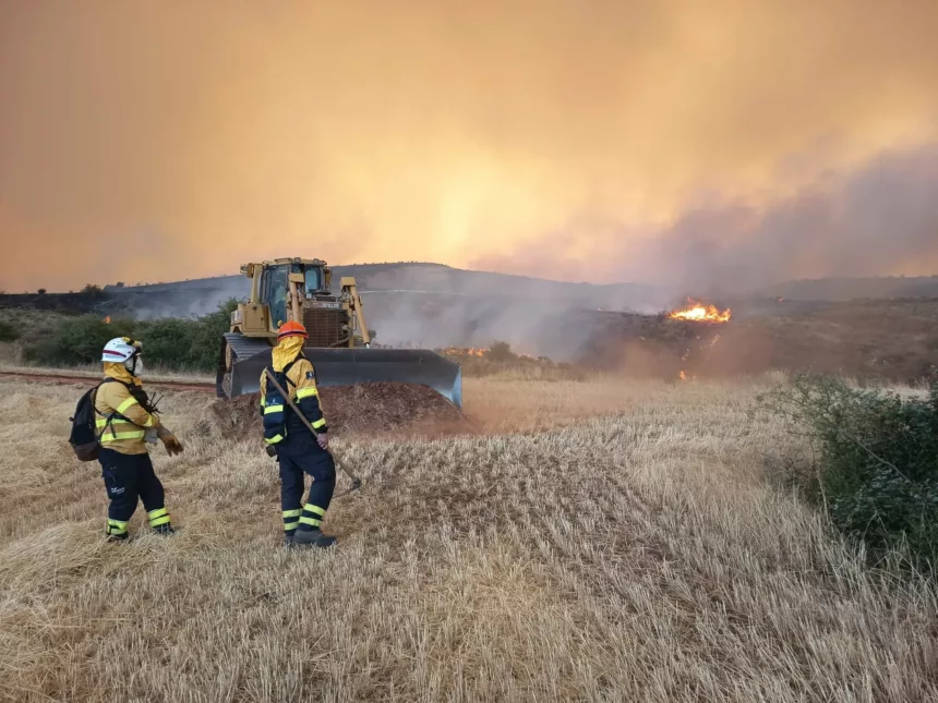 La Mierla inicia el regreso de los vecinos mientras el incendio avanza hacia la estabilización