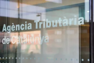 Soberanía fiscal catalana: la Generalitat estudia la supresión de 15 impuestos propios