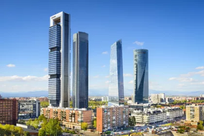 España lidera el crecimiento en la Eurozona con un avance del 2,3 %