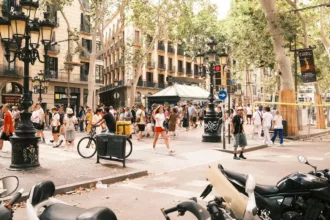 El turismo de compras aportó 11.317 millones de euros a la economía española en 2025