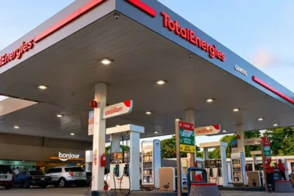 TotalEnergies eleva un 67% su beneficio trimestral impulsado por el petróleo y el refino