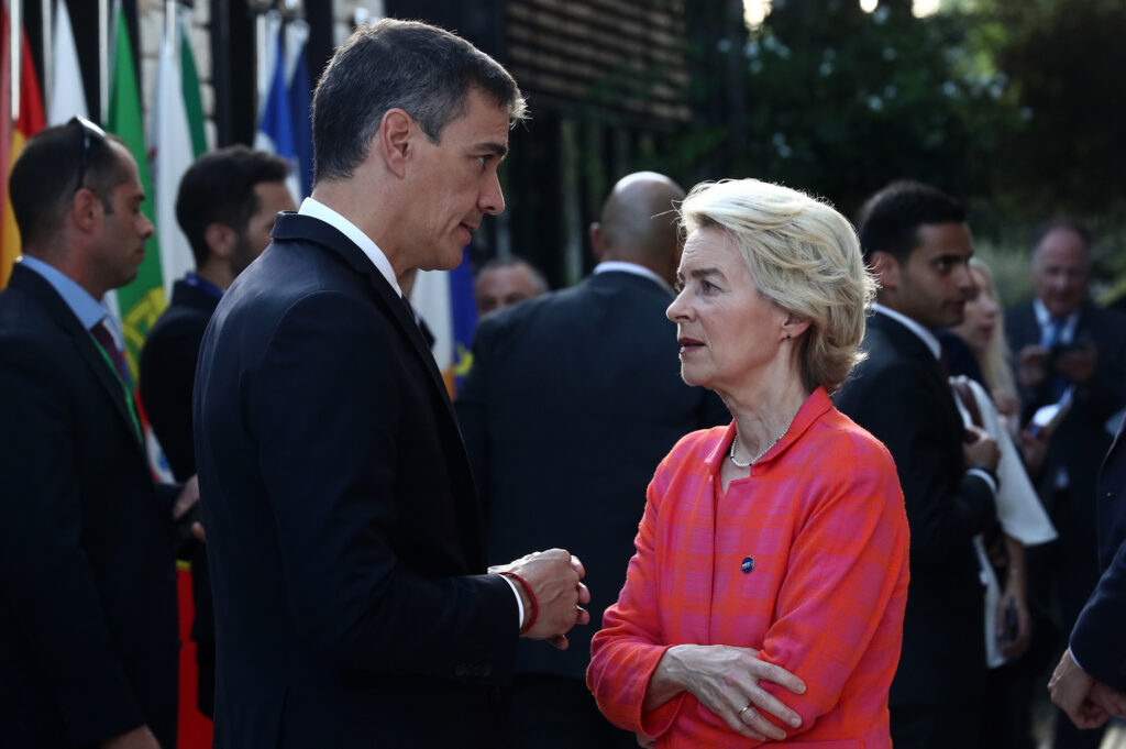 19:00 Noticias | Ceuta mantiene a Europa en alerta mientras España endurece la respuesta
