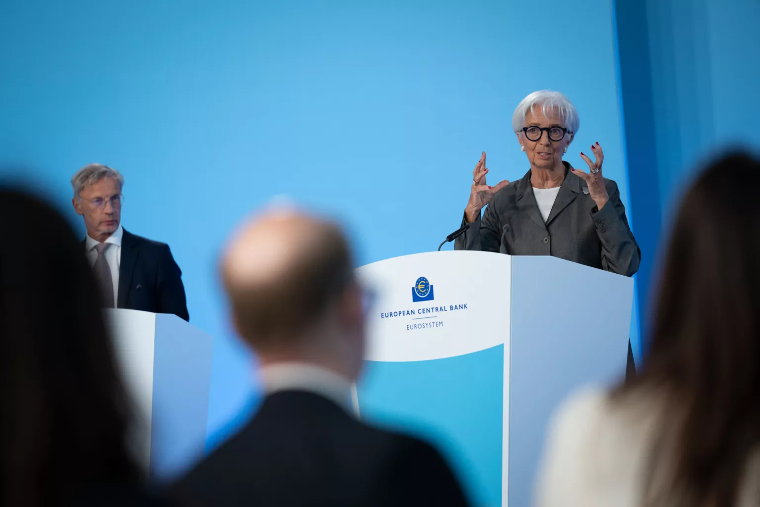 Lagarde avertit que l’Europe ne peut pas rester à l’écart de la révolution de l’intelligence artificielle