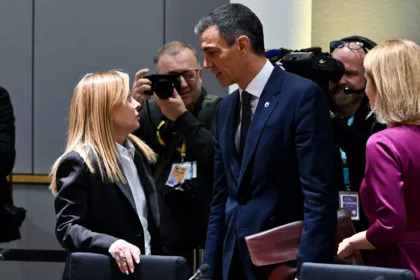 España e Italia elevan la tensión por Schengen tras el ultimátum de Sánchez y la respuesta de Meloni