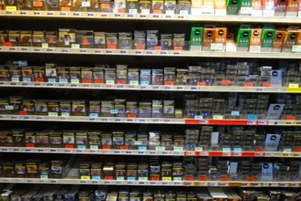 Francia cambia el precio de los cigarrillos en septiembre y amplía la brecha con España