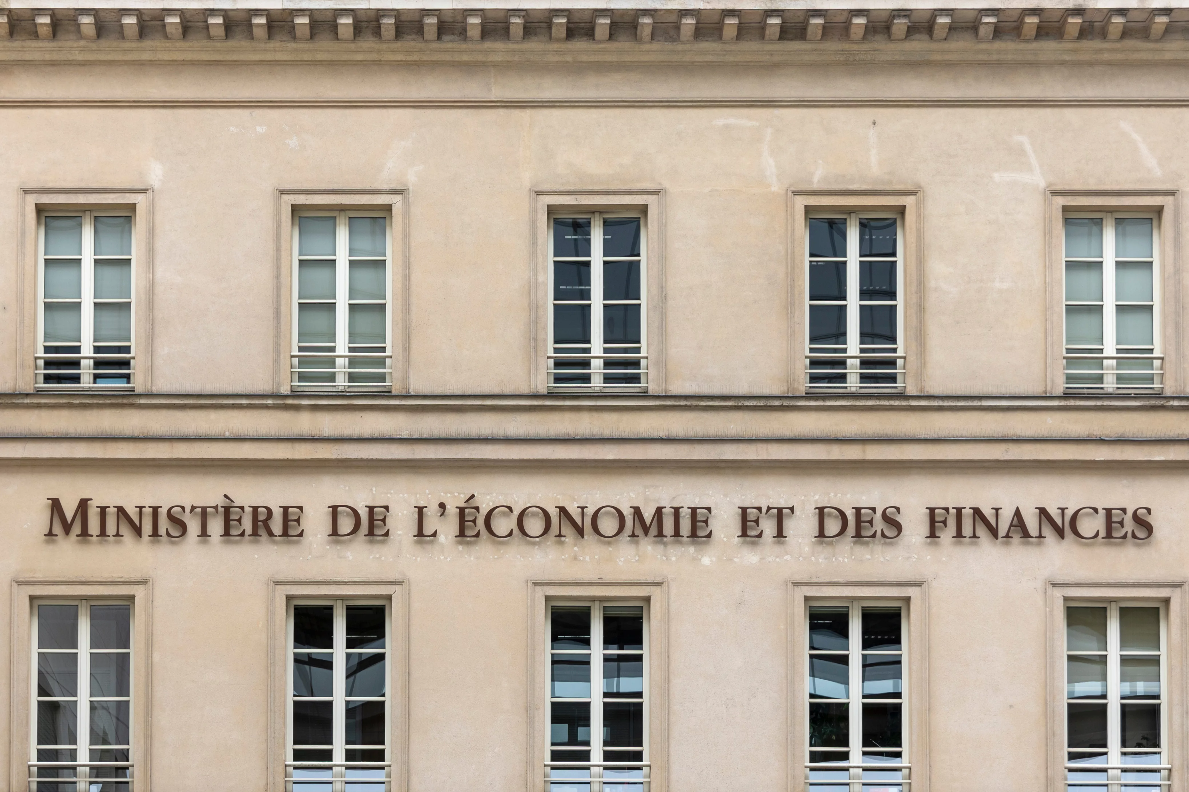 Francia se enfría: inflación, consumo y empleo ponen a prueba la economía