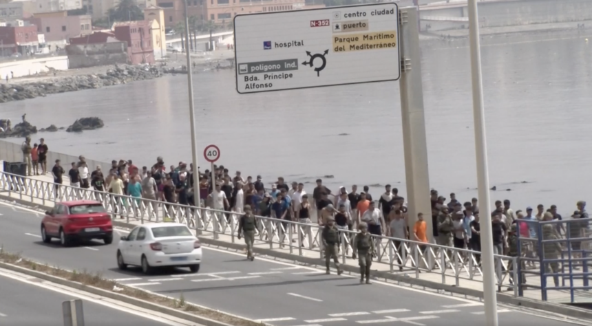 Análisis | Detrás de la crisis de Ceuta, el malestar de una juventud marroquí que mira hacia Europa