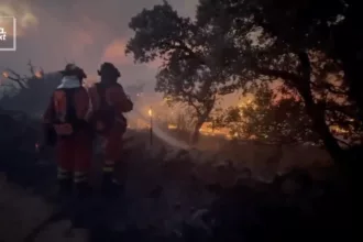 Incendie de Riglos : le feu atteint 8 000 hectares et pénètre dans San Juan de la Peña
