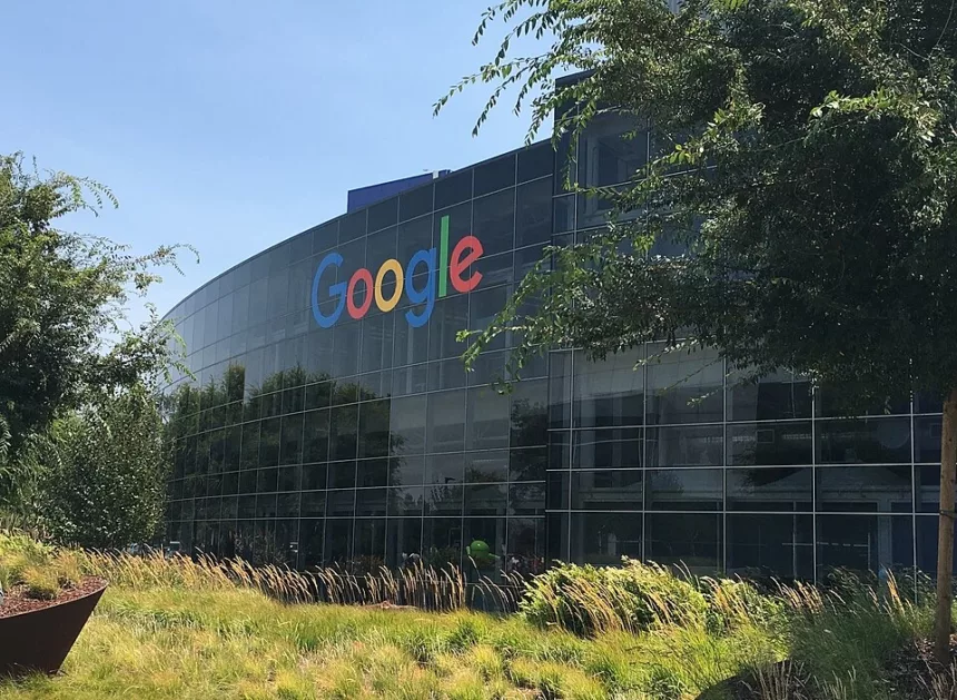 Google cambia sus penalizaciones manuales a editores del EEE: qué puede ocurrir desde el domingo