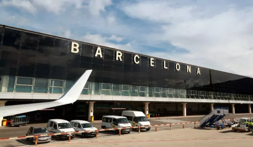 La huelga del personal de handling provoca cancelaciones y largas colas en el aeropuerto de Barcelona