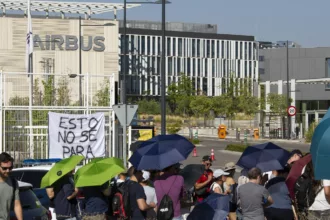 Airbus inicia una huelga indefinida en España mientras mantiene abierta la negociación