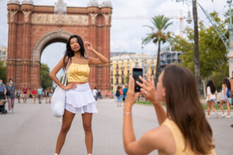 España bate un nuevo récord con 46,6 millones de turistas extranjeros en el primer semestre
