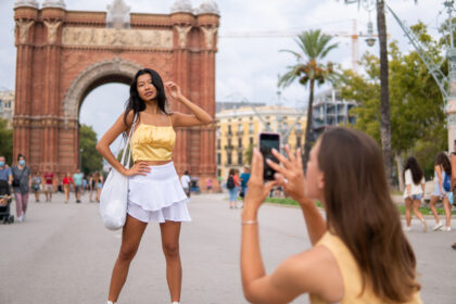 España bate un nuevo récord con 46,6 millones de turistas extranjeros en el primer semestre