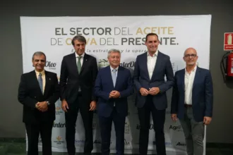 La crisis del combustible añade presión al aceite de oliva y eleva el coste de llevarlo a los mercados