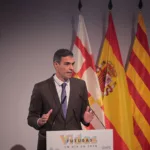 Sánchez pide a las comunidades priorizar la vivienda residencial frente a los pisos turísticos