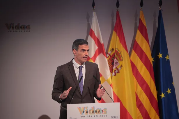 Sánchez pide a las comunidades priorizar la vivienda residencial frente a los pisos turísticos
