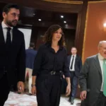 La Fiscalía archiva tres denuncias contra Ayuso por el ático, pero la investigación sigue abierta