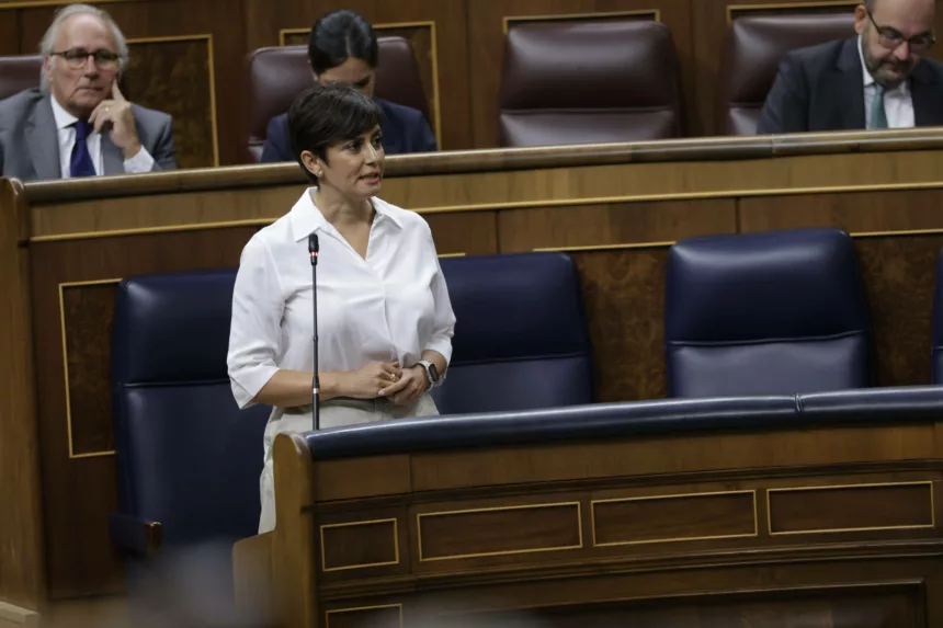 El Gobierno negocia a contrarreloj el decreto de vivienda ante el ultimátum de Sumar