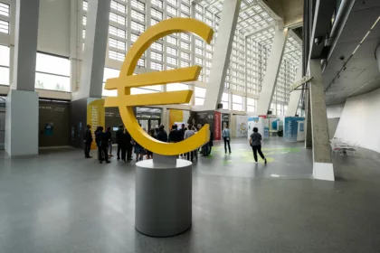 El BCE inicia su reunión con los mercados pendientes de otra subida de tipos