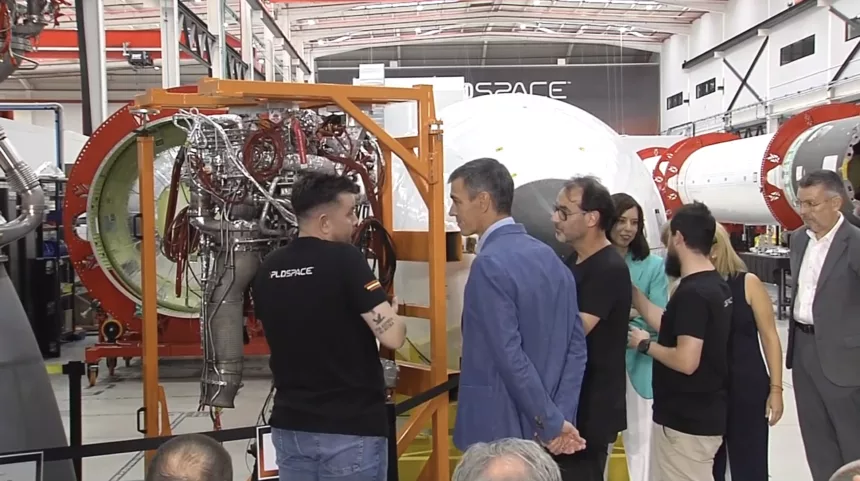Sánchez visita PLD Space en Elche tras el respaldo de 158,9 millones de la ESA al MIURA 5