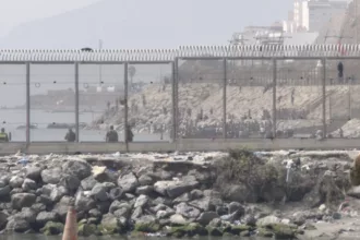 Análisis | Ceuta cambia de escala: Europa empieza a tratar la presión migratoria como una amenaza híbrida