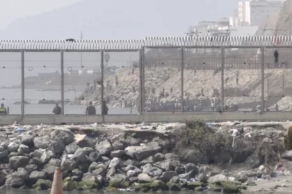 Análisis | Ceuta cambia de escala: Europa empieza a tratar la presión migratoria como una amenaza híbrida