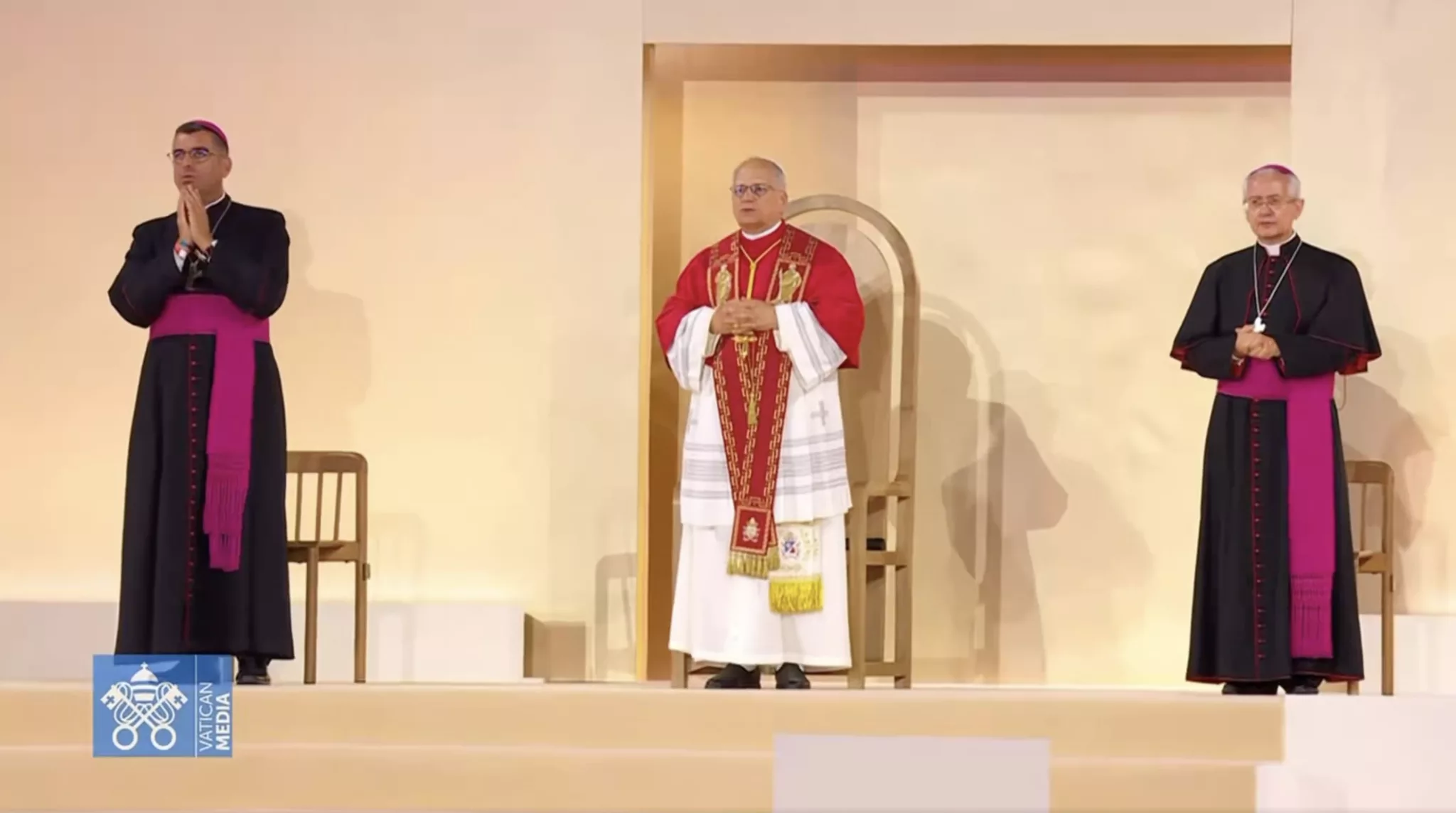Léon XIV en France : le pape appelle à ne pas considérer la guerre comme « inévitable » et alerte sur l’IA