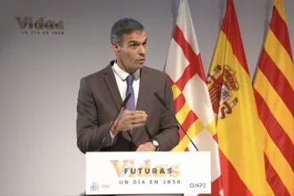Sánchez demande aux régions de privilégier le logement résidentiel face aux locations touristiques
