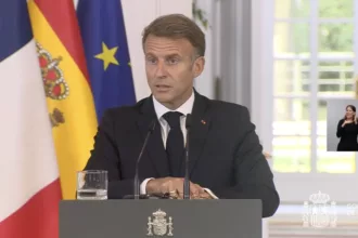 Sánchez se disculpa con Macron por el rechazo del Senado al Tratado de Amistad con Francia