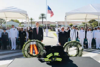 Felipe VI conmemora en Rota los 25 años del 11-S junto a militares españoles y estadounidenses