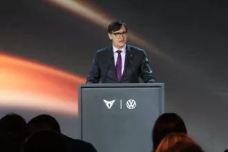 Illa se moviliza ante Volkswagen para proteger el empleo de Seat en Catalunya