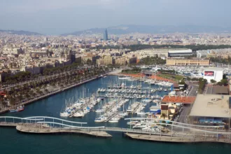Les commerces alimentaires abordables de Barcelone inquiètent le commerce de proximité