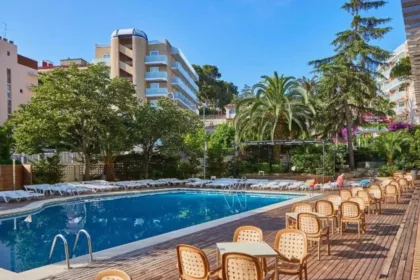 La balear Fergus recupera la gestión del mayor hotel de Cataluña