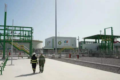 La Generalitat inyecta 76 millones en la transformación verde de la refinería de bp en Castelló