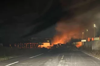 Francia: Los pescadores mantienen los bloqueos: «35 céntimos no son suficientes»