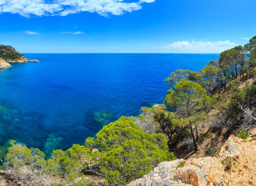El nivel del Mediterráneo se acelera hasta 6,4 mm al año mientras los océanos baten récords de calor