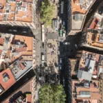 Barcelona impulsa una campaña para mejorar la imagen exterior de los comercios de La Rambla