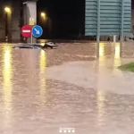 Le Besòs monte de nouveau avec les pluies et ses accès restent fermés à Santa Coloma et Sant Adrià