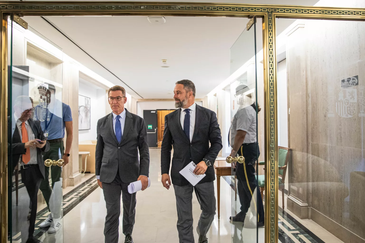 Feijóo confirma negociaciones con Vox para impedir que la izquierda controle el Senado