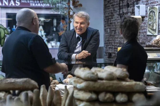Élections espagnoles : Feijóo confie à Miguel Tellado la campagne du PP pour le 29 novembre