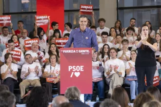 Sánchez acepta el cara a cara con Feijóo el 16 de noviembre y exige un debate a cuatro en RTVE
