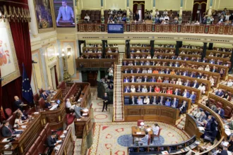 El BOE fija en 21.167 euros por escaño y 0,81 euros por voto las subvenciones electorales del 29N