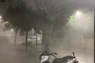 🔴 Catalunya afronta la noche con siete comarcas en rojo y una búsqueda en Cabrera de Mar