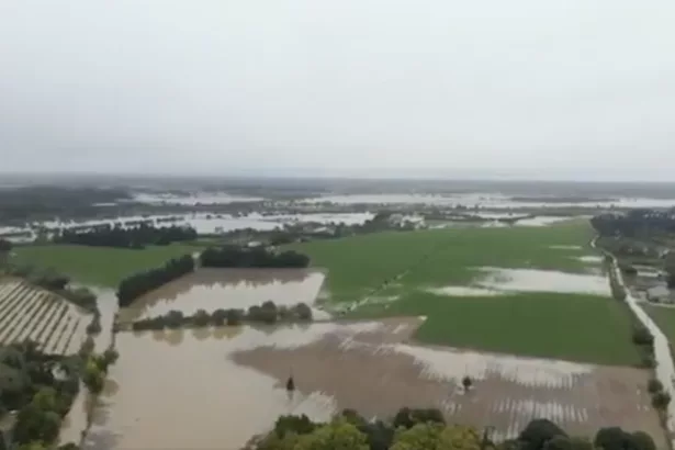 La DANA Adam provoca inundaciones en el Gard y cerca de Marsella mientras la alerta se extiende a Córcega