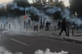 France : des manifestations d&rsquo;abord calmes, puis des heurts dans plusieurs villes