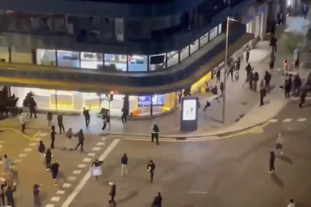 Barcelona registra un centenar de detenidos y 14 comercios afectados tras una noche de saqueos y disturbios
