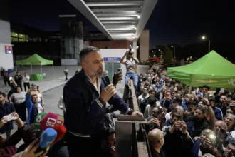 Abascal qualifie l&rsquo;accord avec le PP de « geste patriotique » et appelle à une mobilisation massive