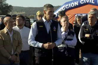 Sánchez se declara consternado por el accidente de Toledo; Felipe VI traslada su pésame y Puente sigue la investigación